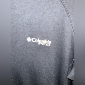Columbia Classic Black Crewneck